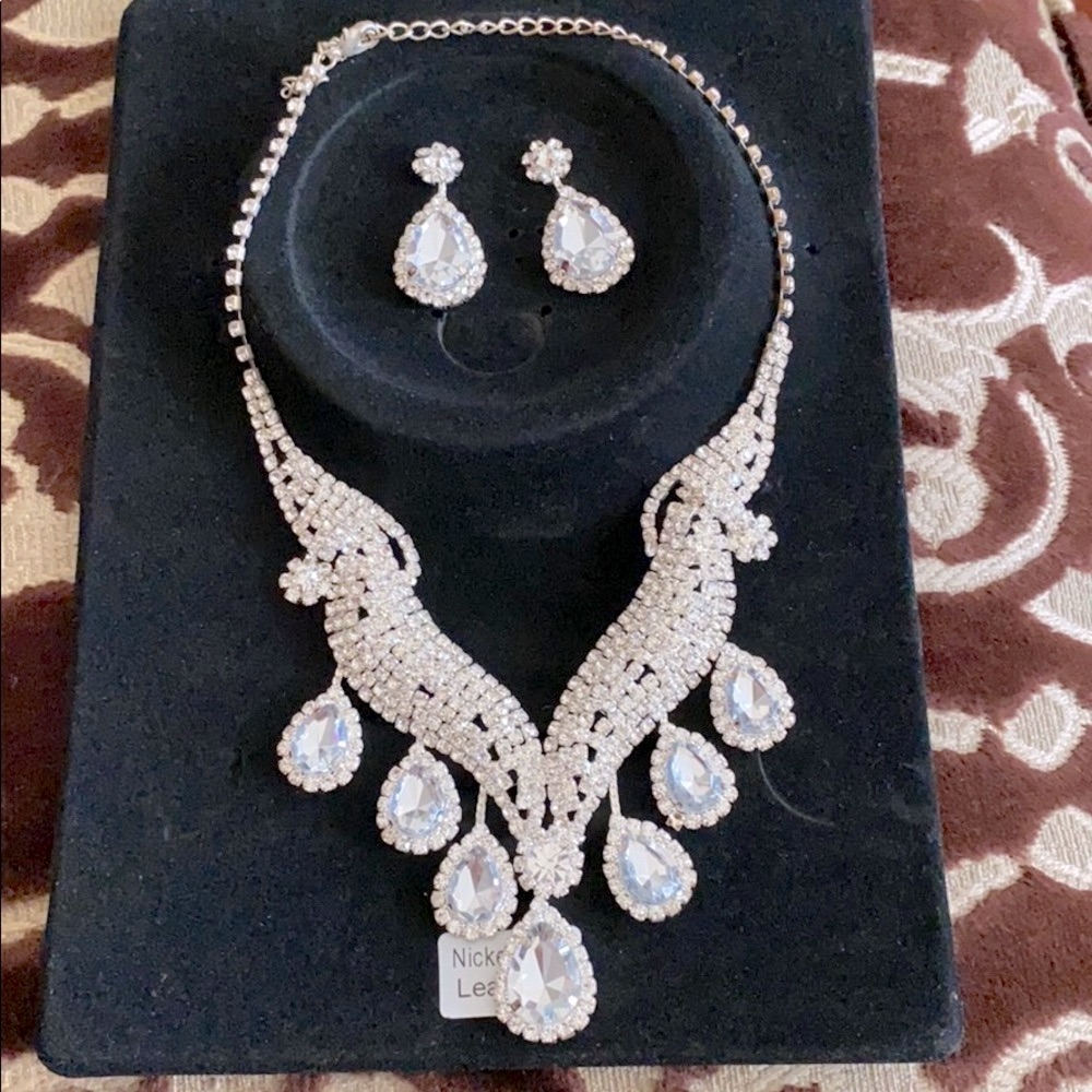 Brand New Jewelry Set
